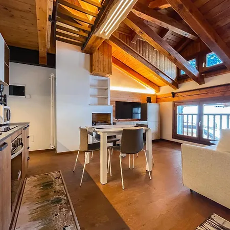 Maison Poluc 호텔 4*