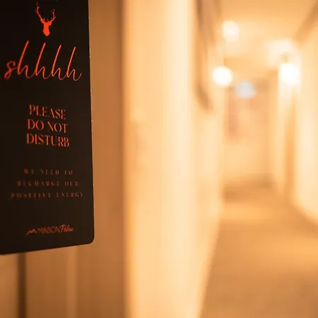 Hotell Maison Poluc 4*